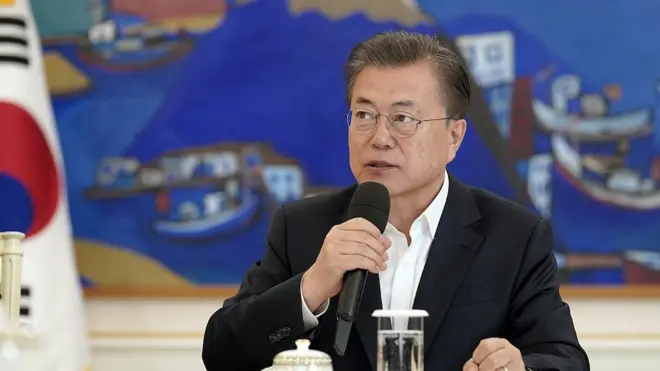 한국 정부의 이번 비상금융조치는 중소기업, 소상공인, 자영업자의 자금난 해소에 초점을 맞추고 있다