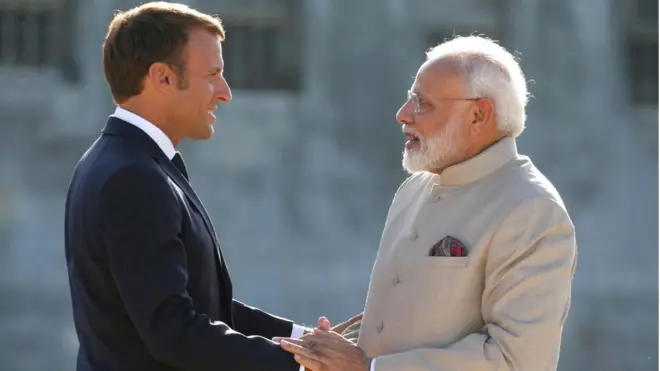 मैक्रों और मोदी