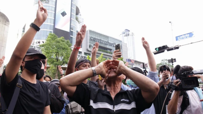 ชุมนุม 14 ตุล