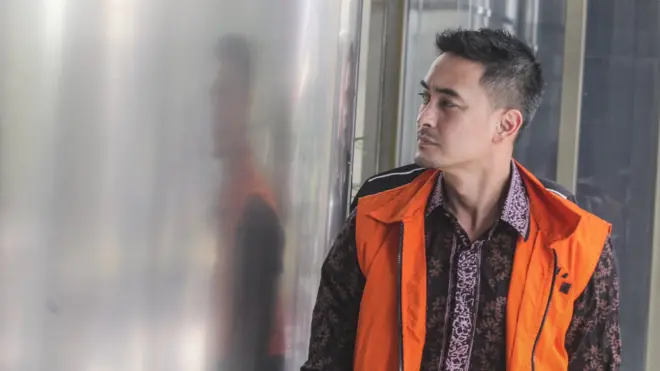 Mantan Gubernur Jambi, Zumi Zola divonis hukuman enam tahun penjara dan denda Rp500 juta terkait perkara suap.