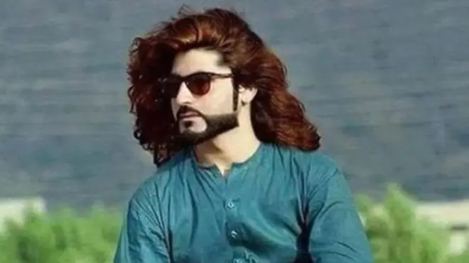 پښتون ځوان نقیب مسید د کراچۍ په شاه لطیف سیمه کې د جنورې په ۱۳ مه نیټه ۲۰۱۸ م کال کې پولیس لخوا سره د درې نور کسانو وژل شوی و.