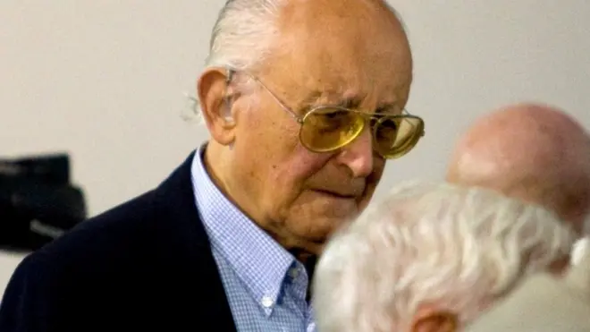 El exgeneral Santiago Riveros, de 98 años, fue condenado a cadena perpetua.