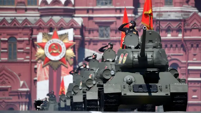 танки, москва