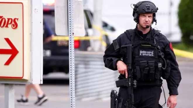 पुलिसकर्मी