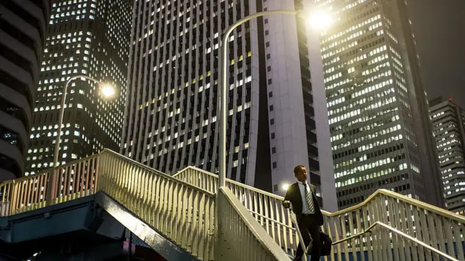 พนักงานออฟฟิศ, ญี่ปุ่น