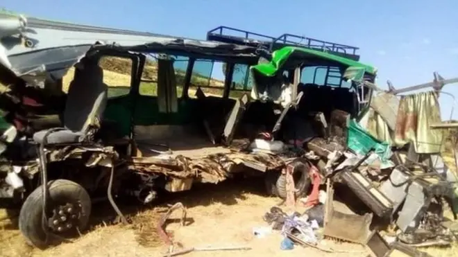 አደጋው የደረሰበት አይሱዙ ቅጥቅጥ