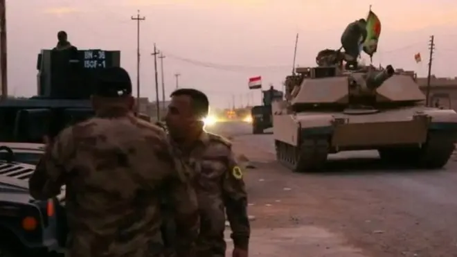 İraq ordusunun xüsusi qüvvələri sübh tezdən Mosul şəhərinə doğru hərəkət etməyə başlayıblar.