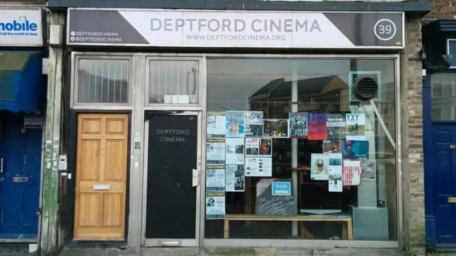 Bioskop penduduk setempat, Deptford Cinema, untuk pertama kalinya memutar film Indonesia dalam program Films of the Archipelago.