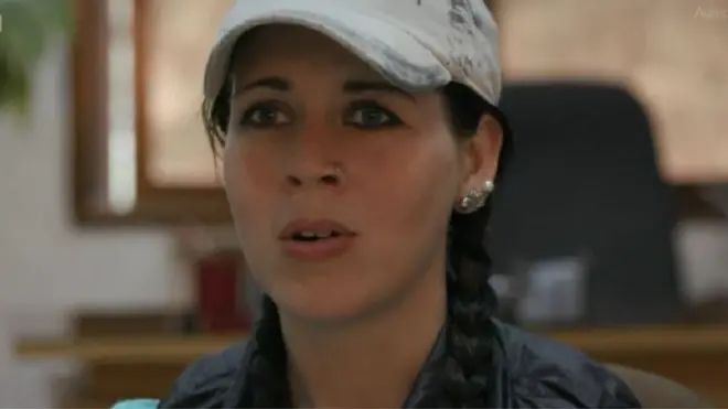 Sam El Hassani mengisahkan kehidupan bersama anak-anaknya di Suriah yang diwarnai peperangan.