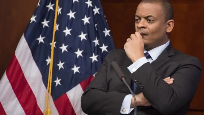 フォックス長官は自動運転車の実用化を後押ししている