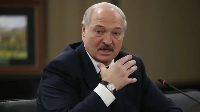 Лукашенко: "Мені доведеться просити Путіна, щоб він відвіз мене в Крим"