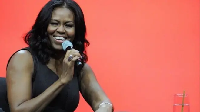 Michelle Obama hanya menyebut Trump sebagai "presiden baru".