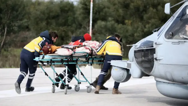 Пострадавших отправляют в больницу