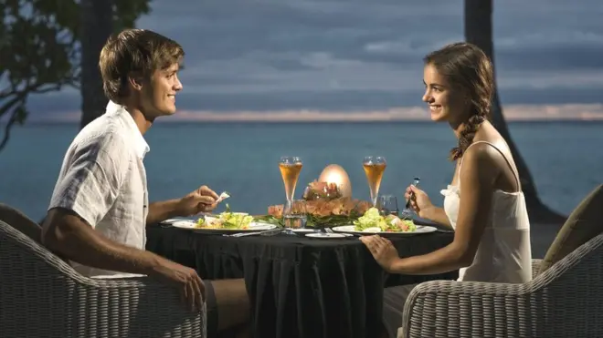 Пара за ужином