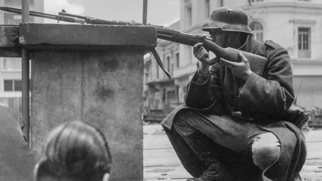 Francotiradores y militares disparaban a "todo lo que se movía".