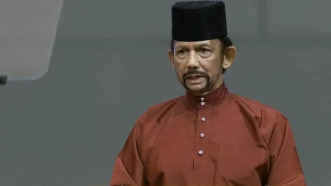 Brunéi adoptó la sharía por primera vez en 2014, creando así un sistema legal dual.