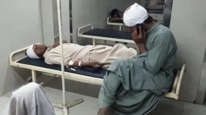 دھماکوں میں زخمی ہونے والا شخص