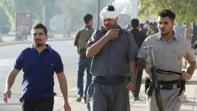 عراقی میڈیا کے مطابق خود کش بمباروں نے پولیس سٹیشنز اور ایک بجلی گھر پر حملہ کیا ہے تاہم سکیورٹی فورسز نے اسے پسا کر دیا ہے