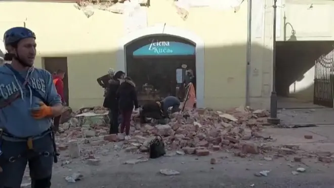Footage from the Croatian Red Cross shows damage in Petrinja