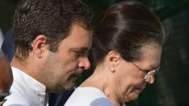 राहुल गांधी सोनिया गांधी