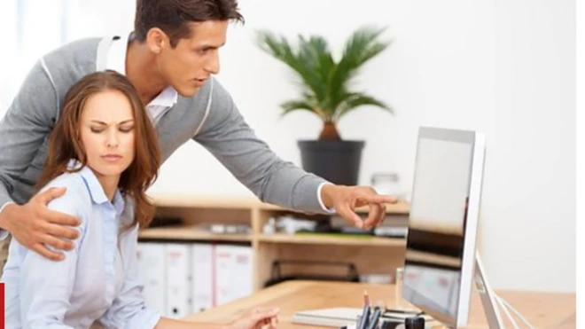 سيدات يروين تجربتهن مع التحرش الجنسي في العمل