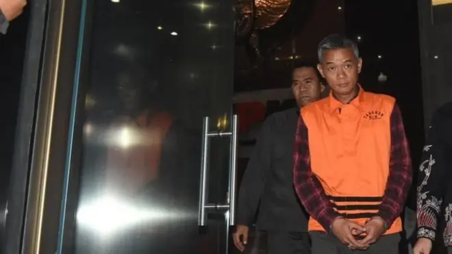 Sejak Januari hingga ketika pandemi Covid-19 melanda Indonesia, KPK belum menangkap Harun Masiku, terduga penyuap anggota KPU, Wahyu Setiawan.