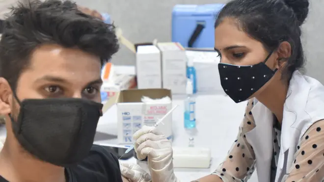 कोरोना वैक्सीन