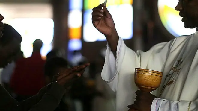 Ishengero gatolika ryagirizwa kuvanga politike n'ijambo ry'Imana