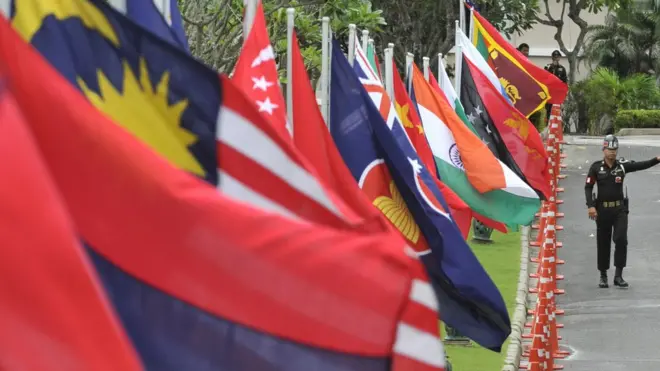 Dana yang dikucurkan untuk infrastruktur sangat penting untuk mempertahankan pertumbuhan ekonomi ASEAN