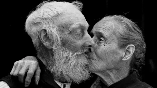 Пәктік белдеуіндегі гей