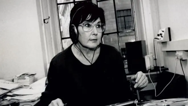 كانت المدفعي اول مذيعة في إذاعة بي بي سي العربي