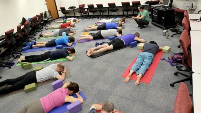 Menurut kajian, semakin banyak perusahaan menawarkan program kebugaran untuk karyawan.