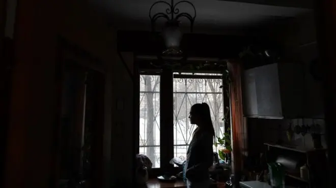 Женщина в комнате