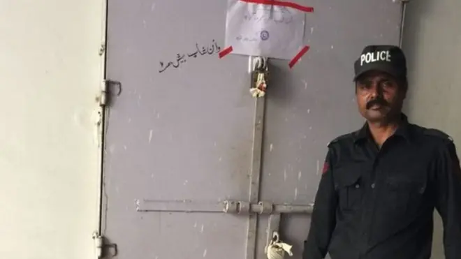 سند پولیس وايي، د محکمې له امر وروسته یې د صوبې په ګڼو کې ښارونو کې د شرابو پلورنځایونه تړلي