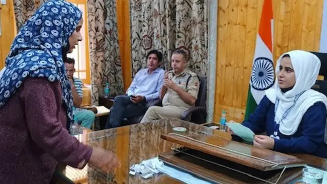 ’میں نے سپنے میں بھی نہ سوچا تھا کہ میں ڈی سی کی کُرسی پر بیٹھوں گی‘