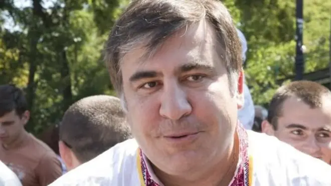 У зв'язку із ситуацією зі своїм братом Міхеіл Саакашвілі висловив підозру, що у такий спосіб українська влада "намагається вплинути" на нього.