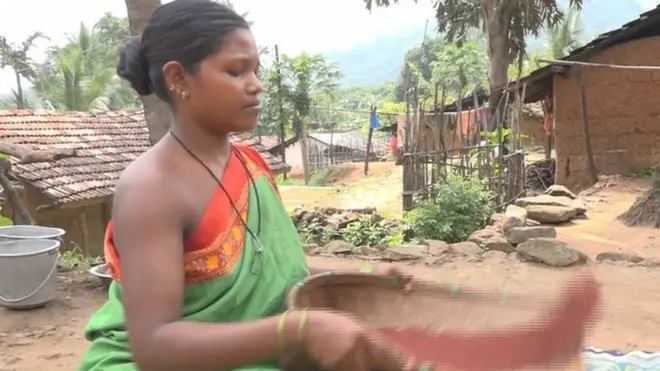 నాన్-షెడ్యూల్డ్ ఏరియాలో చేర్చడం వల్ల అనేకమంది గిరిజనులు తమ హక్కులను కోల్పోతున్నారు.