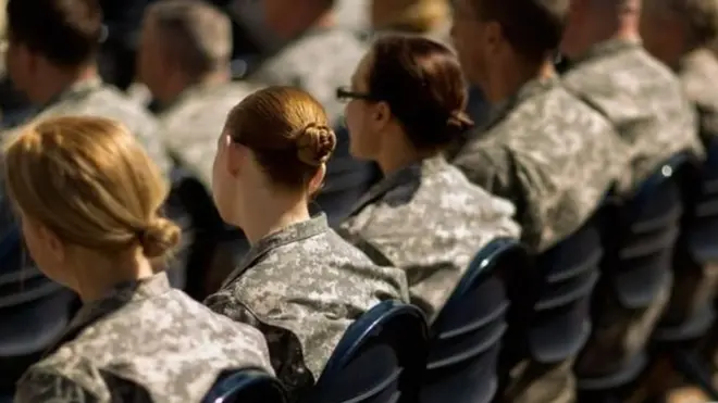 裸照丑闻相信扩散到其他军种