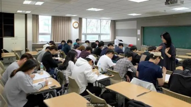 Generasi muda Korea Selatan menghindari pernikahan, salah satunya karena faktor ekonomi.