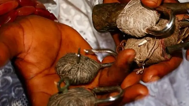 Un charlatan tué en voulant essayer un gris-gris anti balles