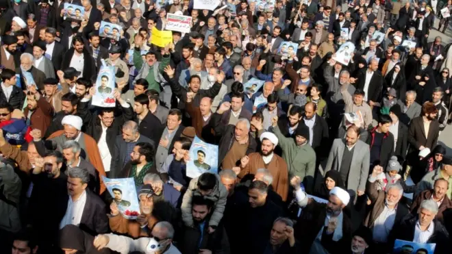 المظاهراات كانت مدفوعة بالفقر والبطالة وارتفاع الأسعار وانخاض الدعم على المواد الغذائية والوقود إضافة إلى الغضب من فساد وجشع النخبة الحاكمة