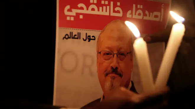 لافتة عليها صورة خاشقجي