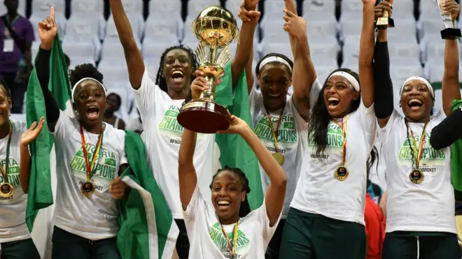Les D'Tigress du Nigeria célébrant leur victoire