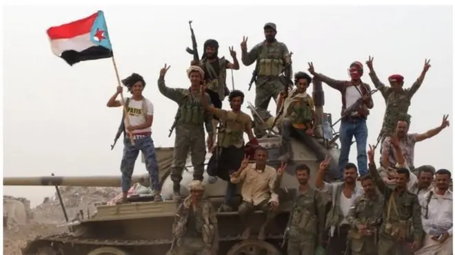 ተቓወምቲ ደቡብ የመን ከተማ ዓደን ኣብ ትሕቲ ምሉእ ምቁጽጻሮም ከም ዘላ ይዛረቡ።