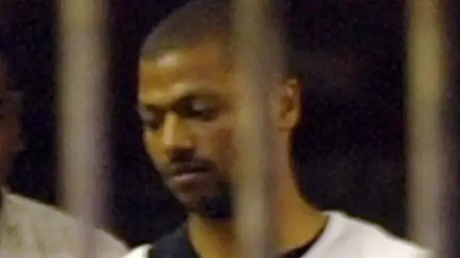 تابو بستر هرب من سجنه في جنوب أفريقيا بعد تزوير مقتله حرقا