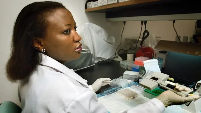 La Journée internationale des femmes a pour thème officiel cette année « Penser équitablement, bâtir intelligemment, innover pour le changement ».