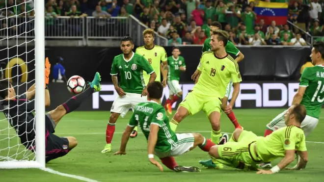 México tuvo dificultades para lograr el empate ante Venezuela, que se fue adelante en el marcador durante casi 60 minutos.