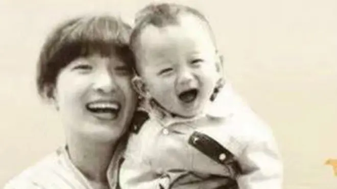 Li Jingzhi et son fils Mao Yin (Jia Jia)