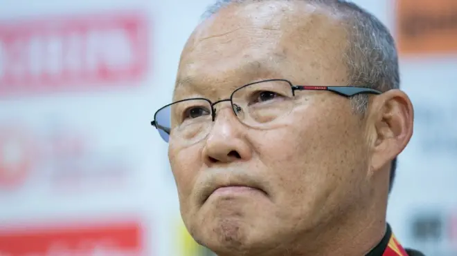 박항서 감독 외에도 해외에 나가 대표팀을 지도하는 한국인 지도자들이 많이 있다