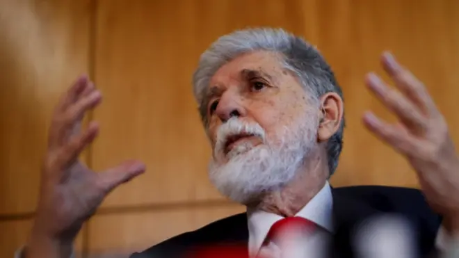 Celso Amorim foi ministro das Relações Exteriores e da Defesa e hoje trabalha como assessor especialapostas online no crashLula